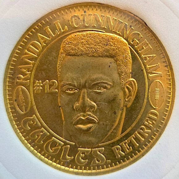 Randall Cunningham #12 Eagles RETIRED 1996 Pinnacle QB Club NFL Vintage Coin - Picture 2 of 4